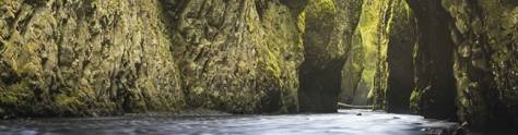 Изображение для скинали: Река в скалах