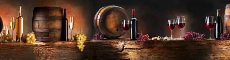 Изображение для скинали: Винные бочки, вино на деревянном столе
