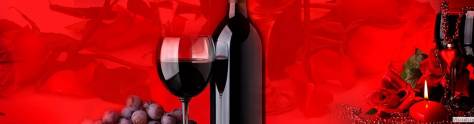 Изображение для скинали: Бокал и бутылка вина на красивом красном фоне