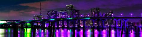 Изображение для скинали: Панорама ночного города в фиолетовом цвете