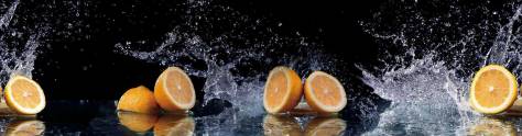 Изображение для скинали: Апельсины в брызгах воды