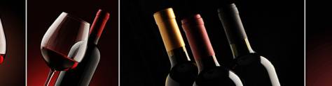 Изображение для скинали: Бокалы и бутылки с красным вином