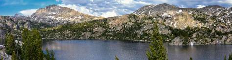 Изображение для скинали: Красивое озеро в горах 
